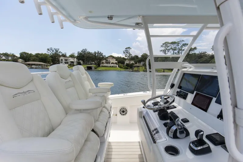 Slide: The Image of 2020 Invincible 39 Open Fisherman Helm And Electronics (10) - 5598191