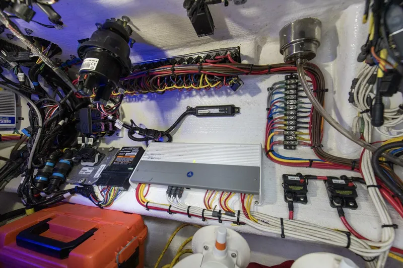 Slide: The Image of 2020 Invincible 39 Open Fisherman Center Console Area (1) - 5598230