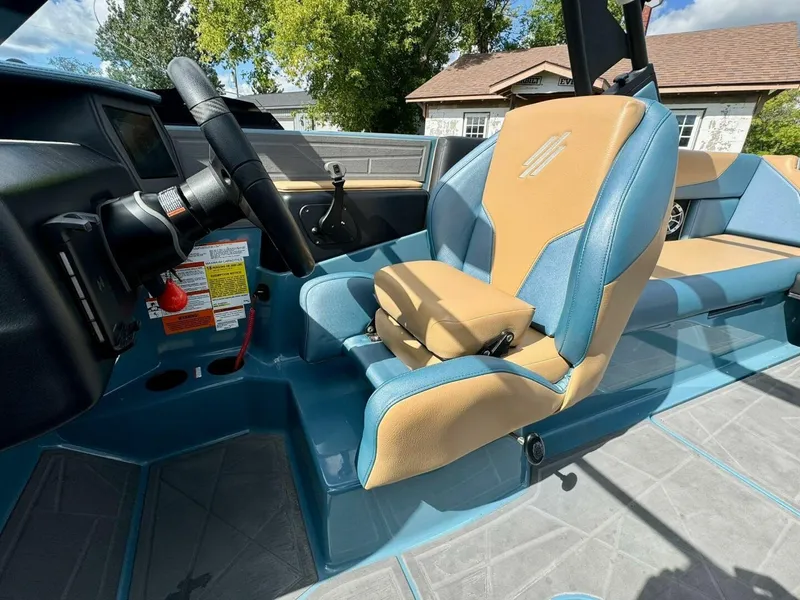 Slide: The Image of ATX 24 Type S 2020 - 5597880