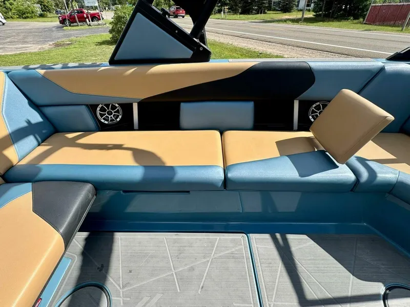 Slide: The Image of ATX 24 Type S 2020 - 5597901