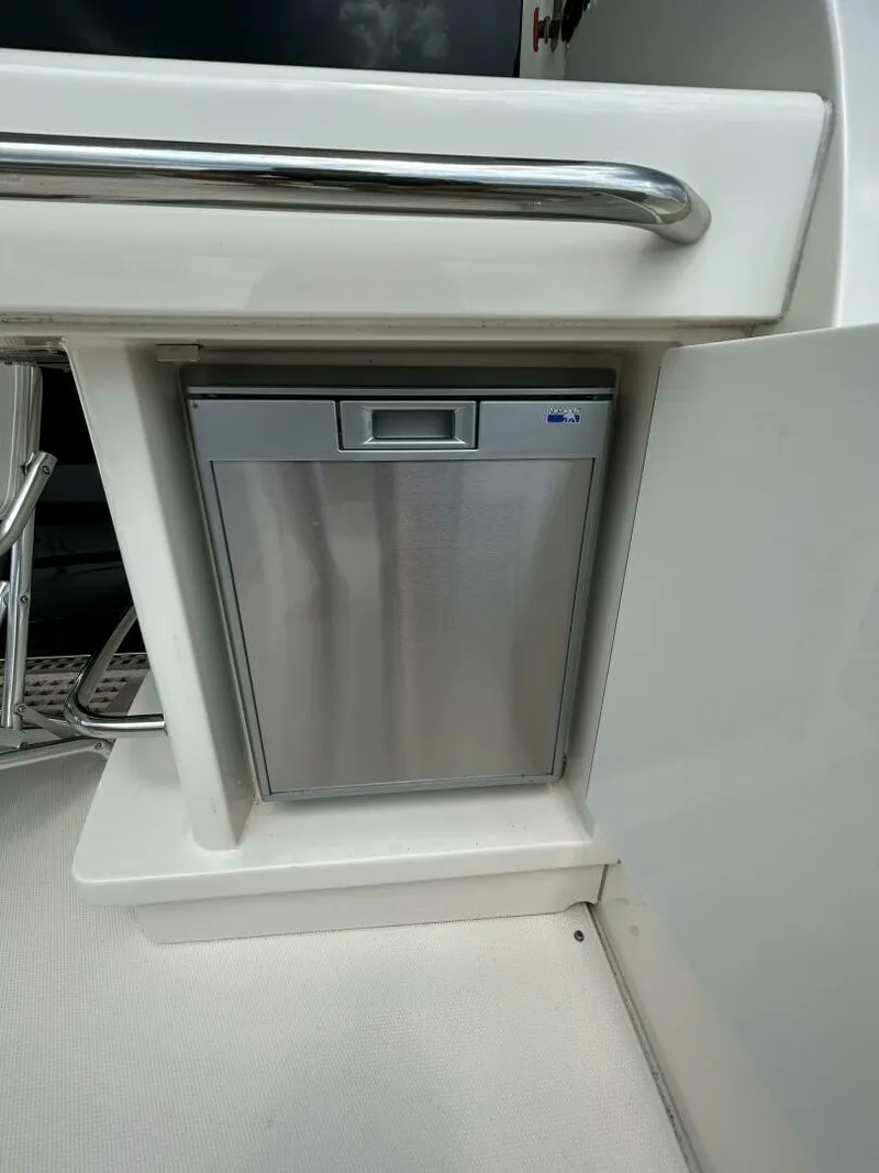 Slide: The Image of Carver Yachts 52 Coupe 2018 - 5877538