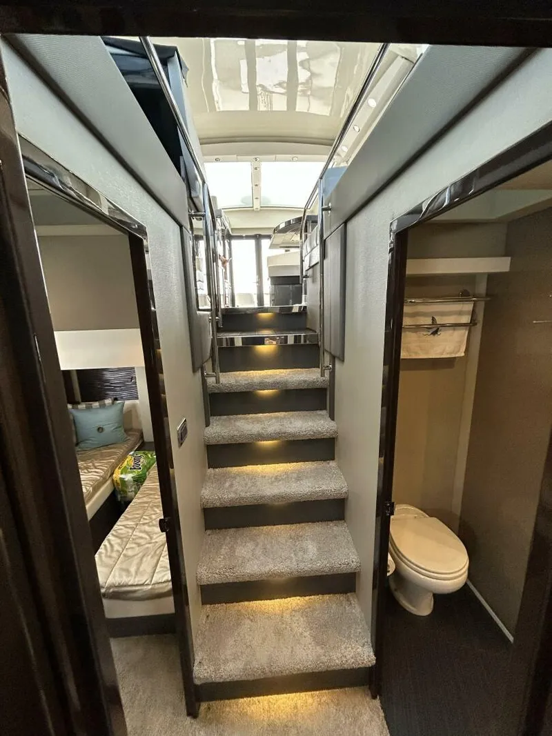 Slide: The Image of Carver Yachts 52 Coupe 2018 - 5877532