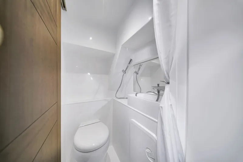 Slide: The Image of Galeon 560 FLY 2024 - 5732318