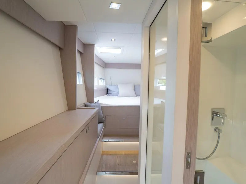 Slide: The Image of Alva OE 54 Port Forward Cabin Ocean Eco 54 port forward guest cabin with elevated double berth and natural light - 5603819