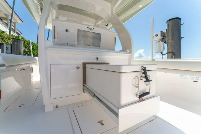 Slide: The Image of Intrepid 407 Panacea 2021 - 5598816