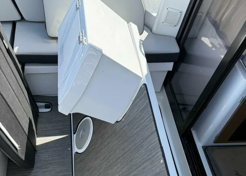 Slide: The Image of Jeanneau NC 895 2021 - 5599636