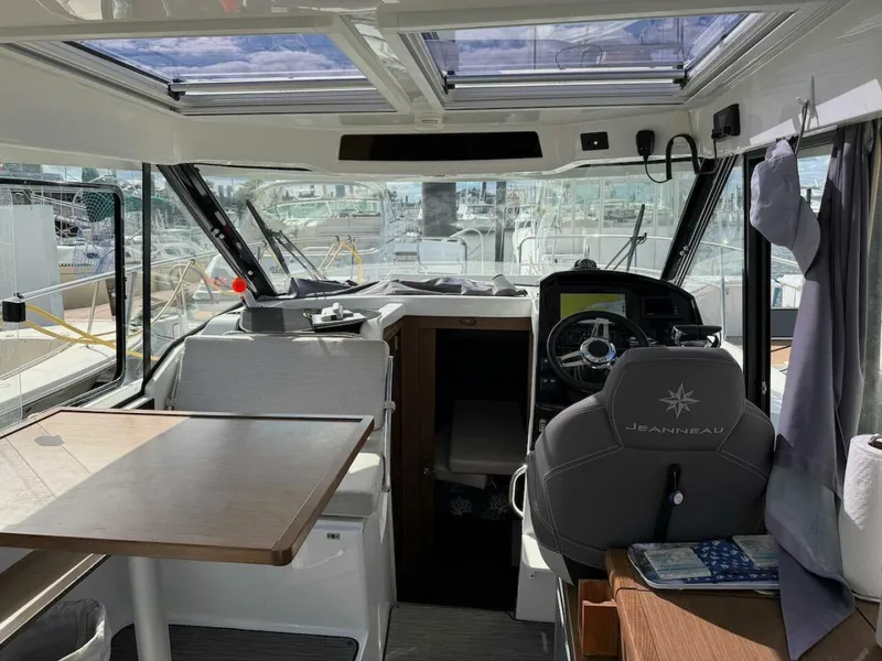 Slide: The Image of Jeanneau NC 895 2021 - 5599651