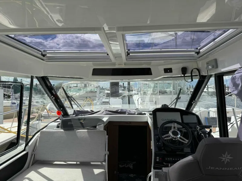 Slide: The Image of Jeanneau NC 895 2021 - 5599655