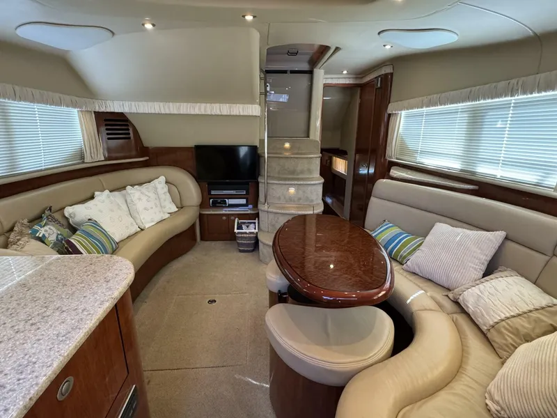 Slide: The Image of Sea Ray 390 Motor Yacht 2004 - 5599217