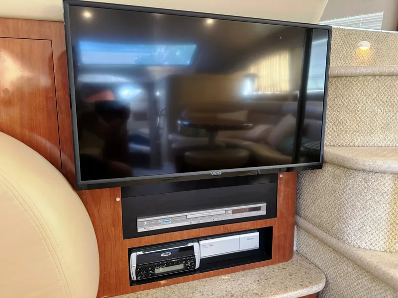 Slide: The Image of Sea Ray 390 Motor Yacht 2004 - 5599218