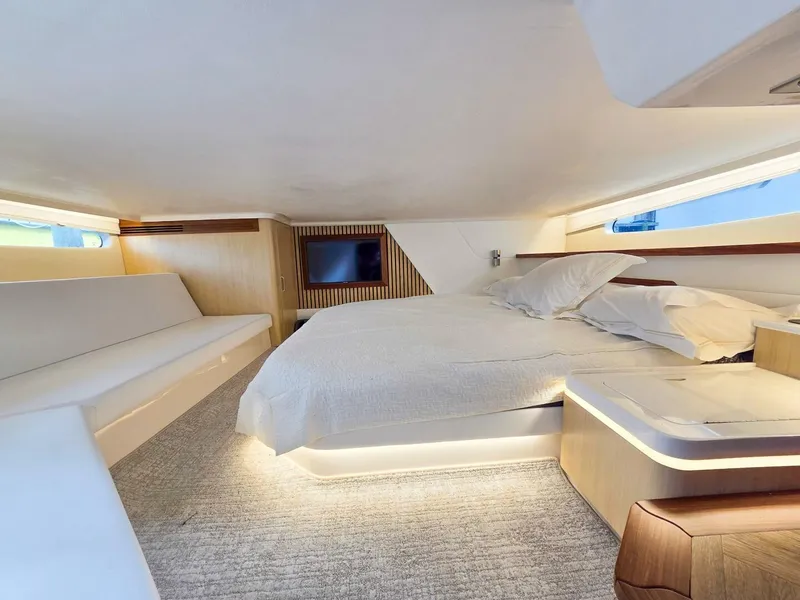 Slide: The Image of Regal 50 SAV 2025 - 5603582