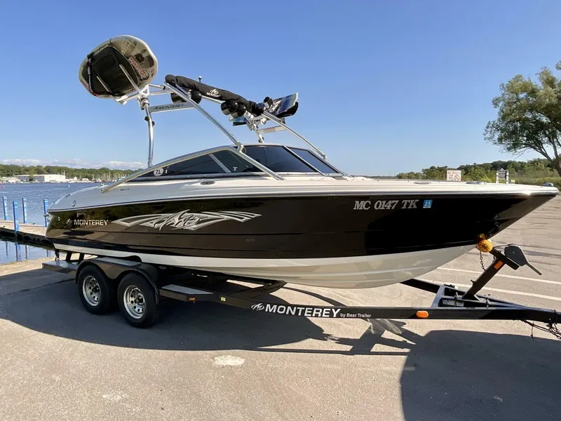 The Image of Monterey 224 FS 2012 - 5599891