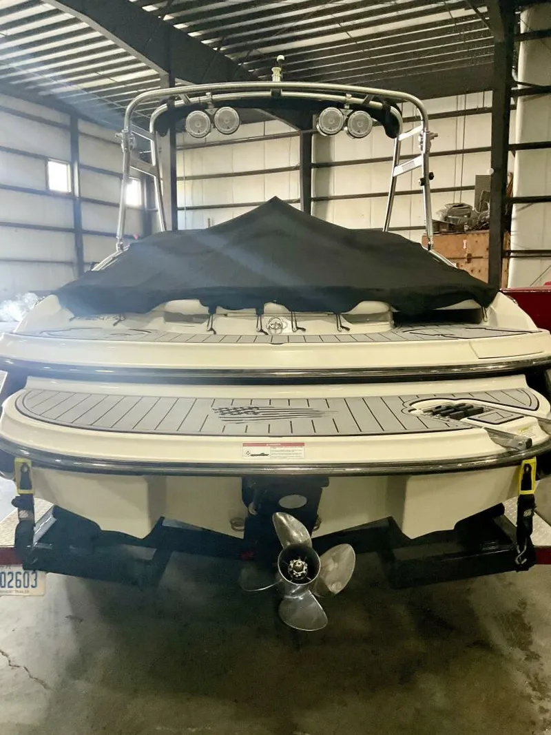 Slide: The Image of Monterey 224 FS 2012 - 5599912