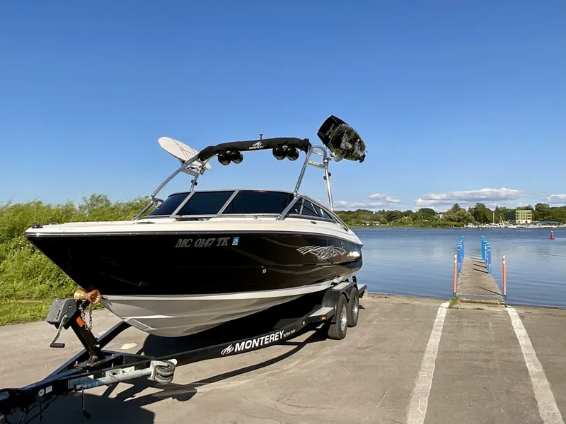 Slide: The Image of Monterey 224 FS 2012 - 5599899