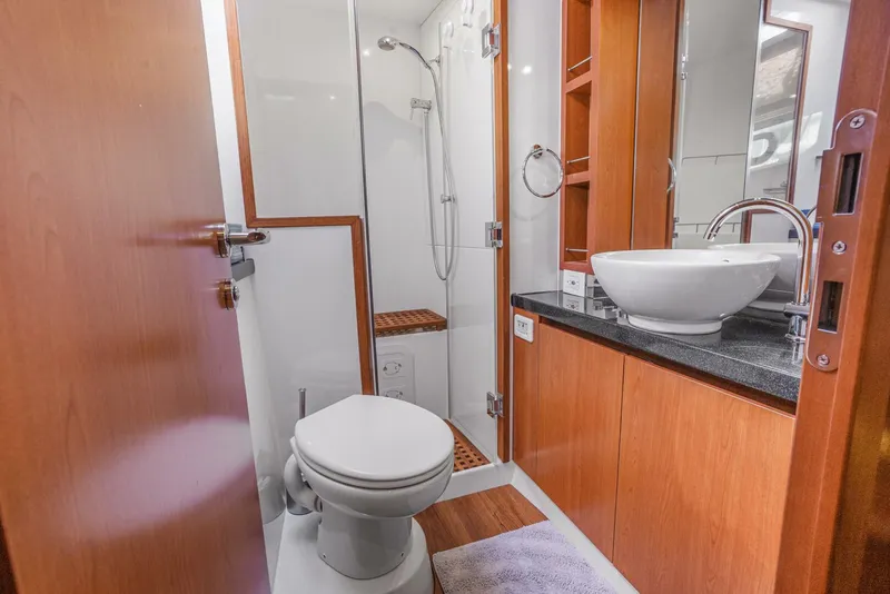 Slide: The Image of Aquila 44 2017 - 5602209