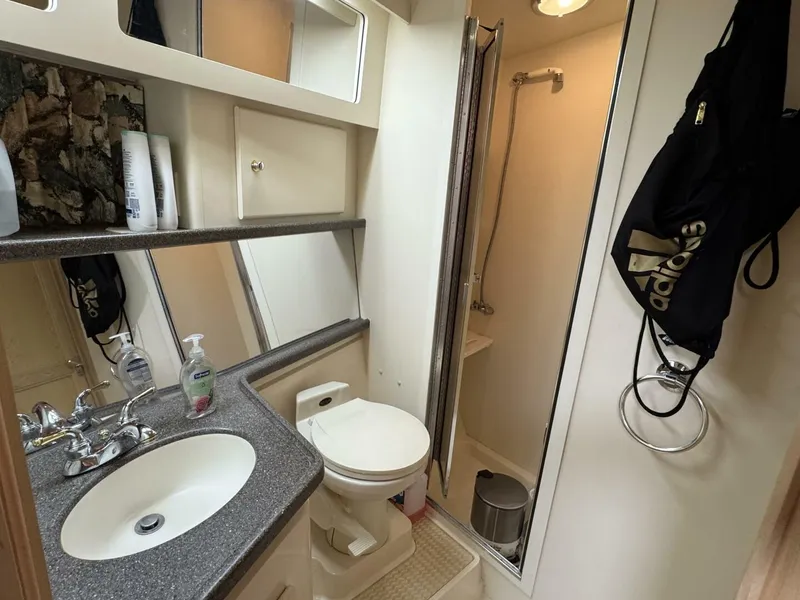 Slide: The Image of Carver 445 Aft Cabin Motor Yacht 1997 - 5600075