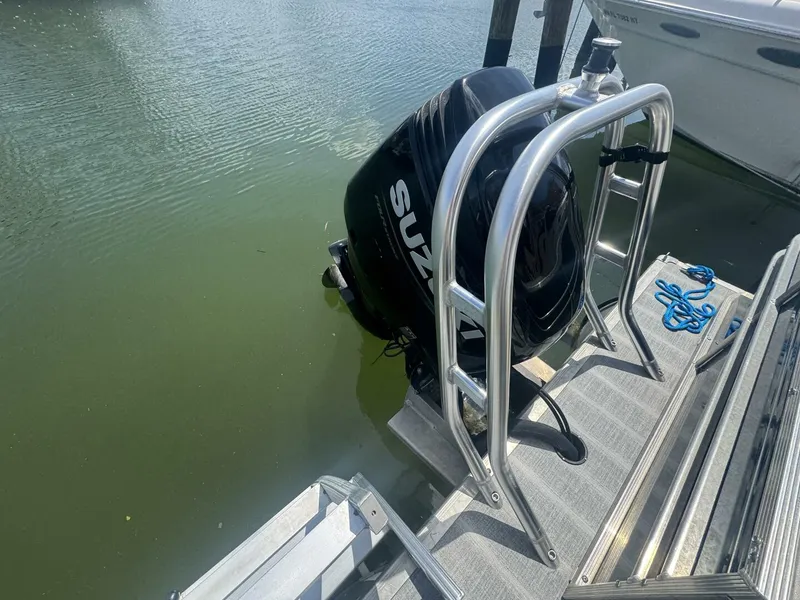 Slide: The Image of Leisure Kraft Pontunes Inc Prestige 2635 LX Tri-Toon 2021 - 5603992