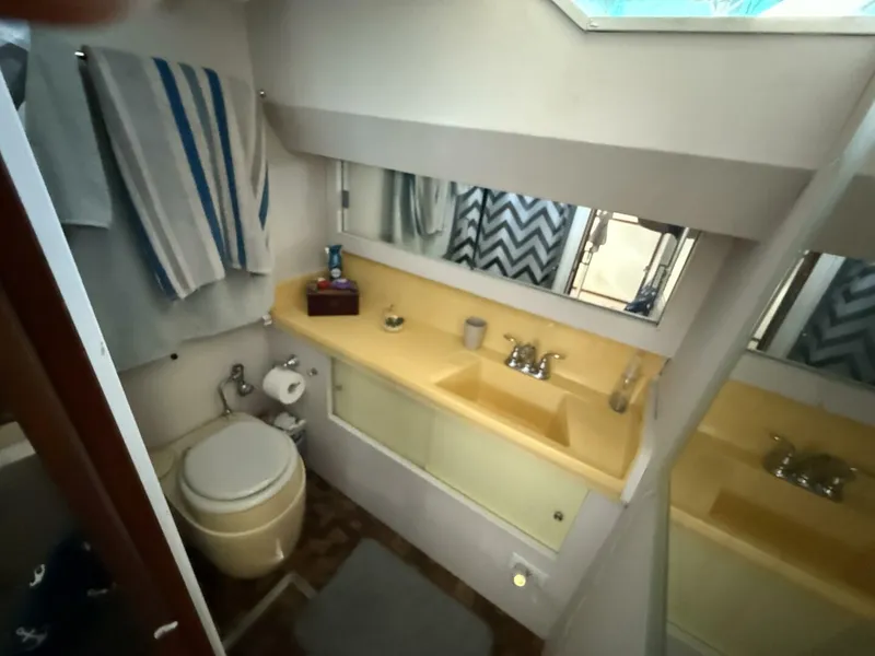 Slide: The Image of Chris-Craft 42 Commander 1970 - 5600382