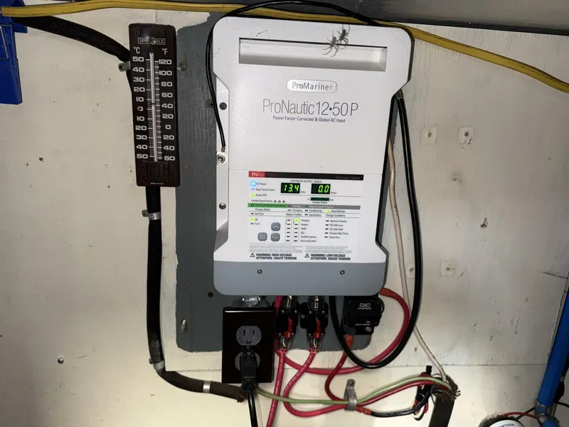 Slide: The Image of Chris-Craft 42 Commander 1970 - 5600394