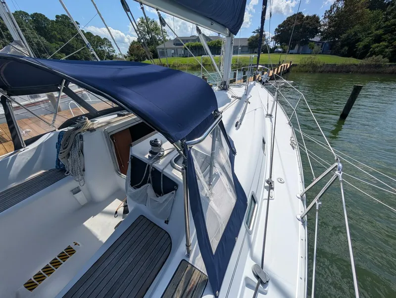 Slide: The Image of Beneteau 361 1999 - 5600733