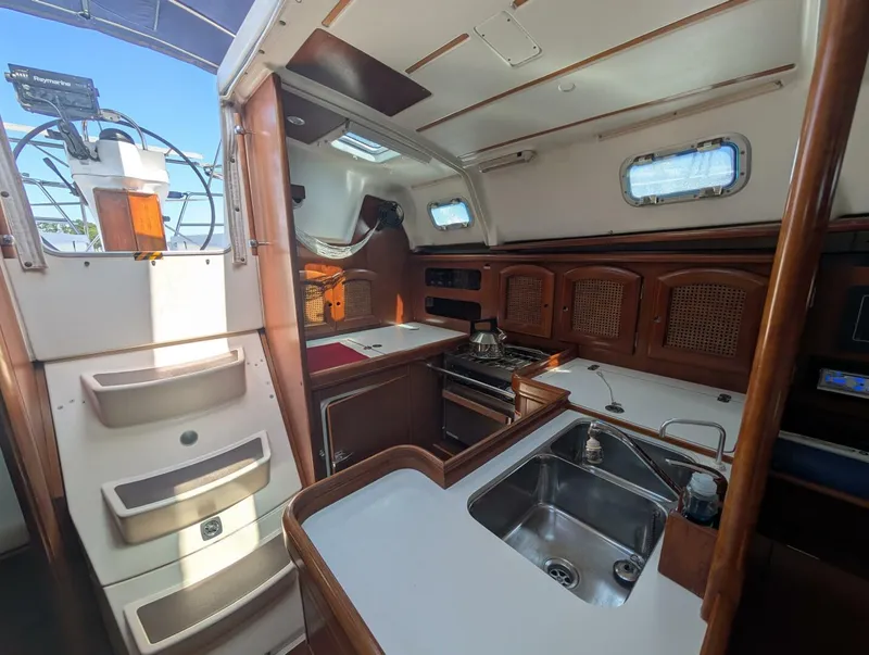 Slide: The Image of Beneteau 361 1999 - 5600712