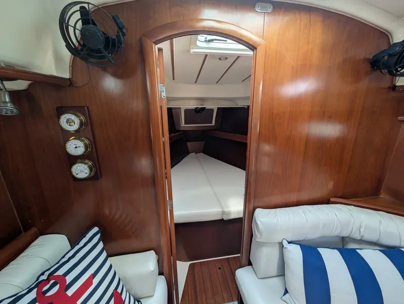 Slide: The Image of Beneteau 361 1999 - 5600716