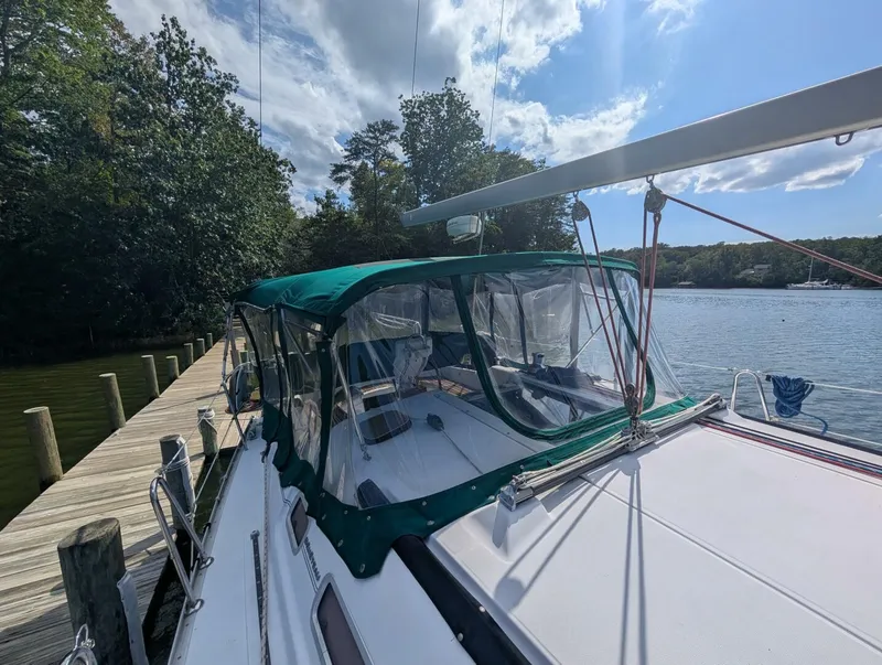 Slide: The Image of Beneteau 373 2006 - 5600764