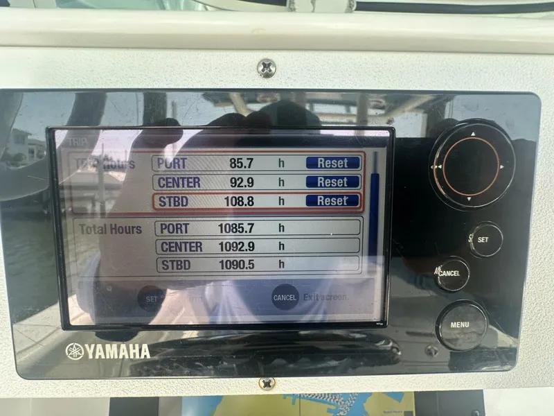 Slide: The Image of Everglades 350 Center Console 2007 - 5600802