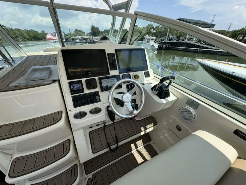 Slide: The Image of 2009 Wellcraft 340 Coastal - 5601242