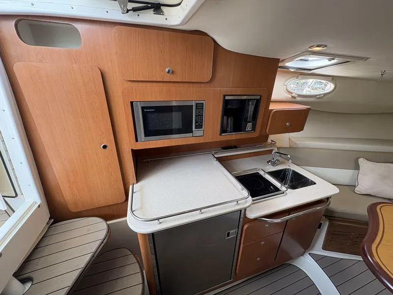 Slide: The Image of 2009 Wellcraft 340 Coastal - 5601252