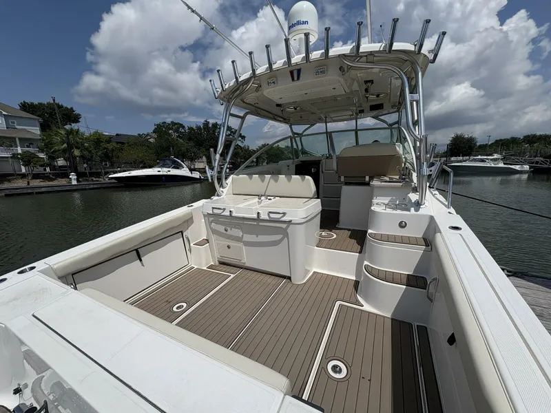 Slide: The Image of 2009 Wellcraft 340 Coastal - 5601239