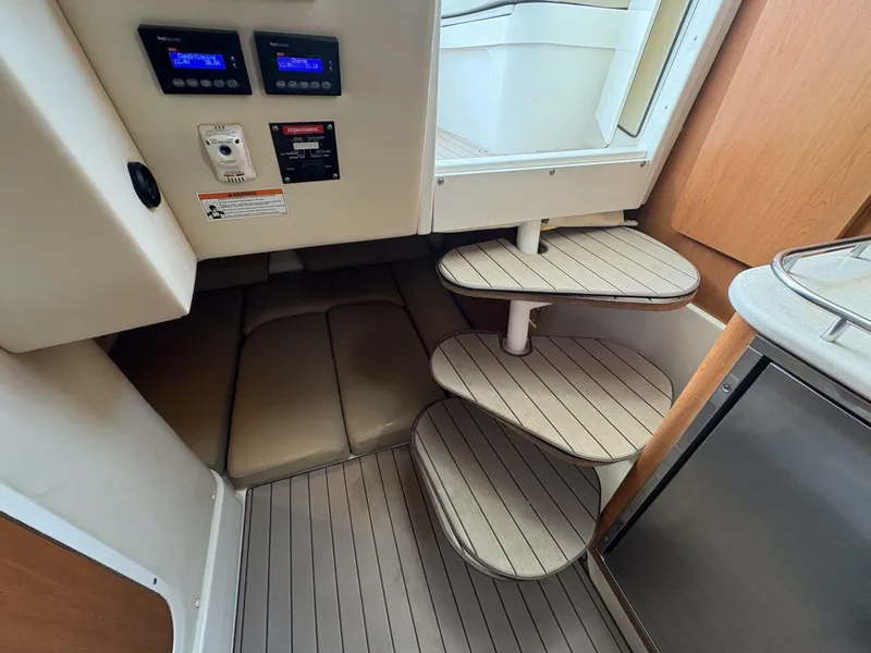 Slide: The Image of 2009 Wellcraft 340 Coastal - 5601259