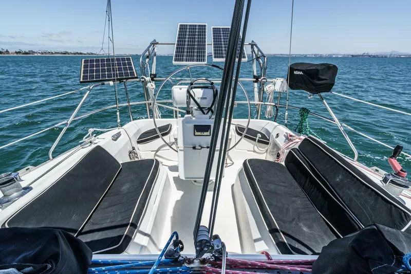 Slide: The Image of Hunter 37 1988 - 5604112