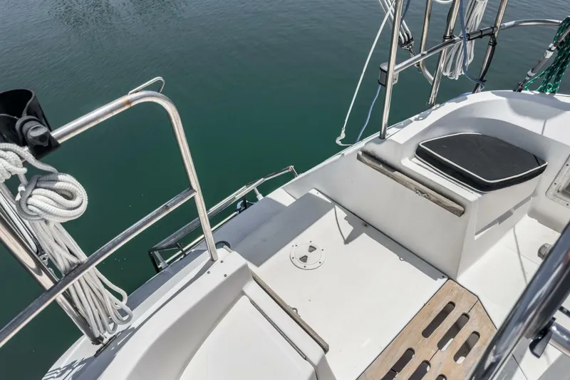 Slide: The Image of Hunter 37 1988 - 5604127