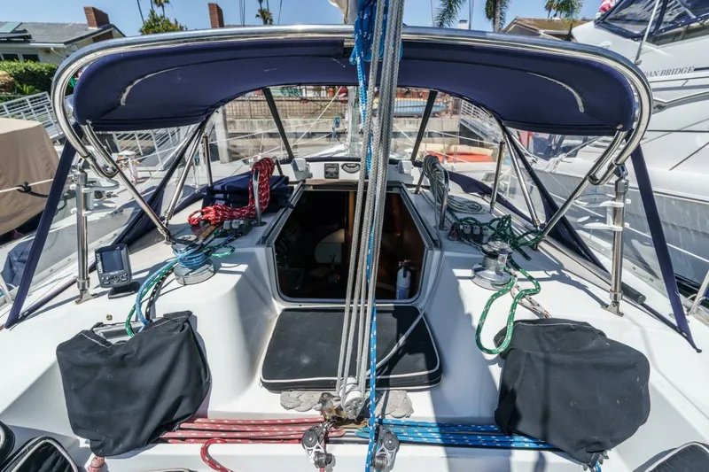 Slide: The Image of Hunter 37 1988 - 5604130