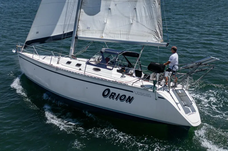 Slide: The Image of Hunter 37 1988 - 5604097