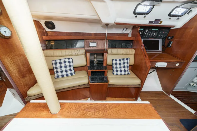 Slide: The Image of Hunter 37 1988 - 5604143