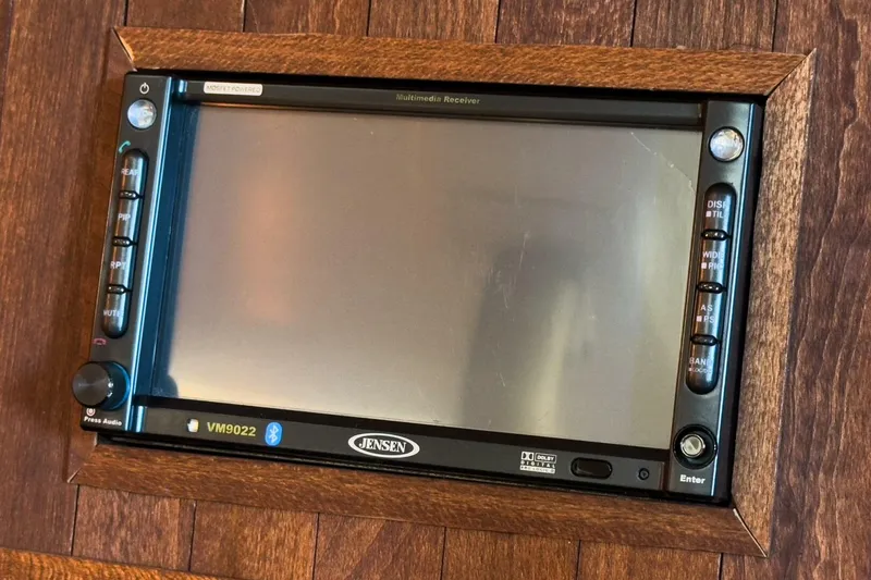 Slide: The Image of Hunter 37 1988 - 5604144