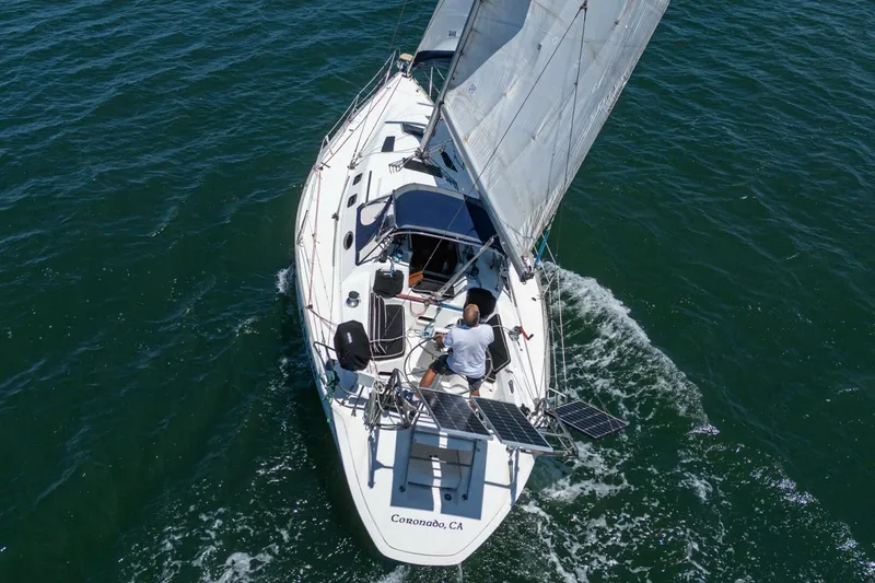 Slide: The Image of Hunter 37 1988 - 5604100