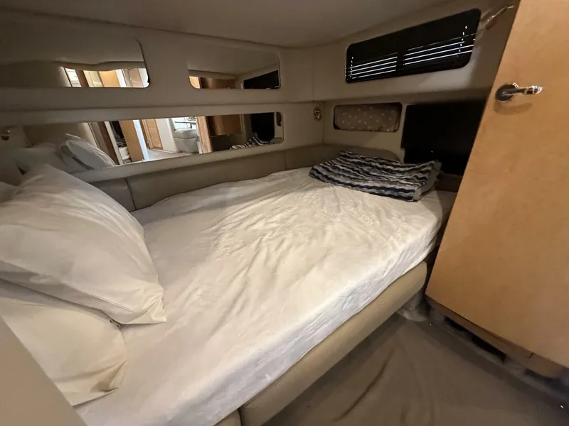 Slide: The Image of Sea Ray 450 Sundancer 1998 - 5601680