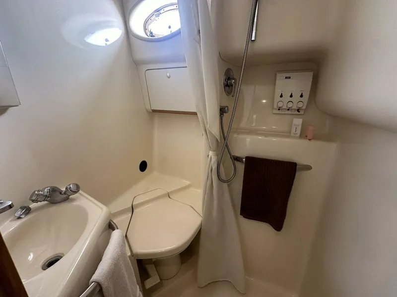 Slide: The Image of Sea Ray 450 Sundancer 1998 - 5601682