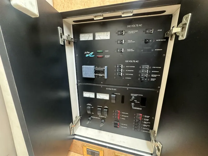 Slide: The Image of Sea Ray 450 Sundancer 1998 - 5601685