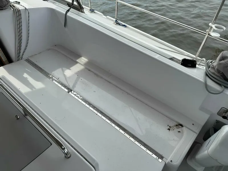 Slide: The Image of Catalina 425 2022 - 5602971