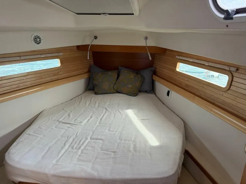 Slide: The Image of Catalina 425 2022 - 5602984