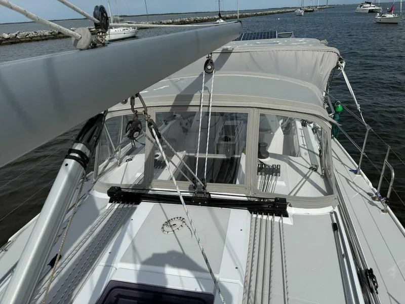 Slide: The Image of Catalina 425 2022 - 5602943