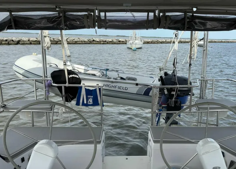 Slide: The Image of Catalina 425 2022 - 5602948