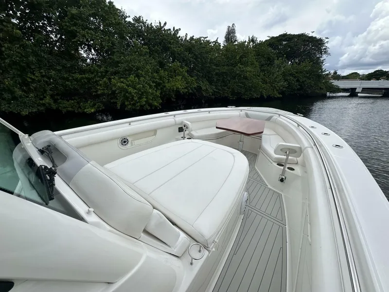 Slide: The Image of Boston Whaler 370 Outrage 2015 - 5634428