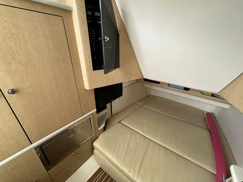 Slide: The Image of Boston Whaler 370 Outrage 2015 - 5634431