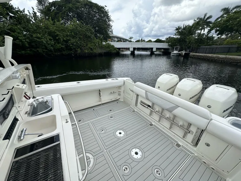 Slide: The Image of Boston Whaler 370 Outrage 2015 - 5634432