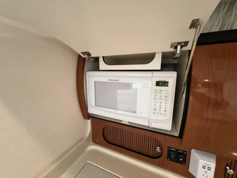 Slide: The Image of 2002 Sea Ray 360 Sundancer Galley Convection Microwave - 5645785